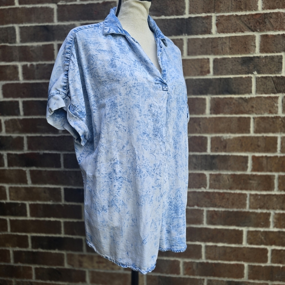 Thread & Supply Light Chambray Short Sleeve Lyocell Acid Wash Shirt Size Large
